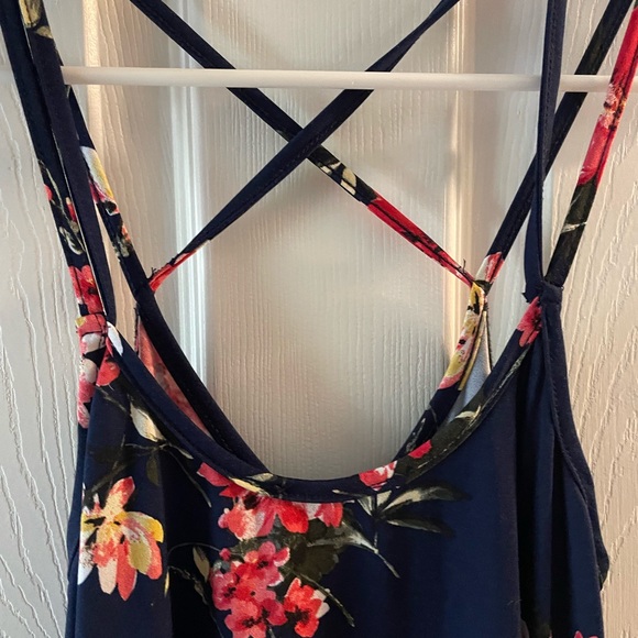 Strappy tank top - Picture 5 of 5